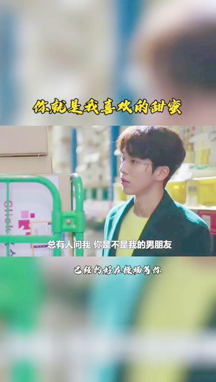 创指半日跌1.11% 房地产服务板块下挫，特发服务跌停